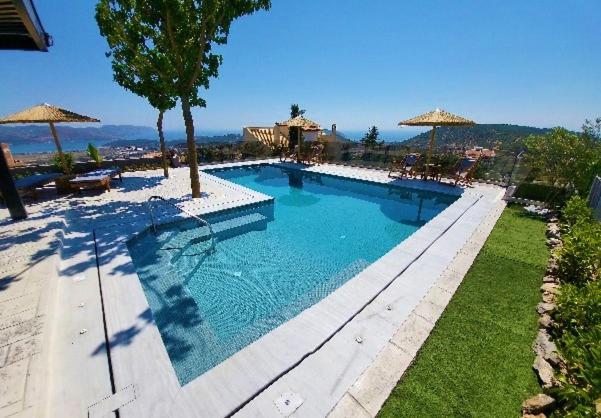 "Stergiou Luxury Apartment 2Nd Floor" Με Κοινη Πισινα Saronida Екстериор снимка