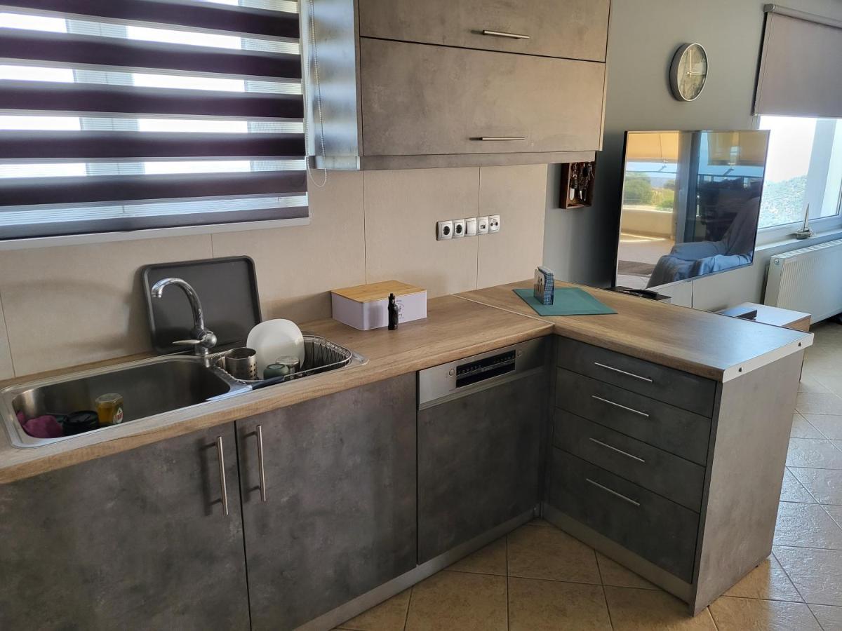"Stergiou Luxury Apartment 2Nd Floor" Με Κοινη Πισινα Saronida Екстериор снимка