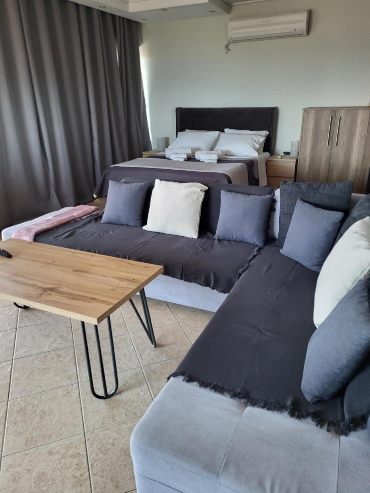 "Stergiou Luxury Apartment 2Nd Floor" Με Κοινη Πισινα Saronida Стая снимка